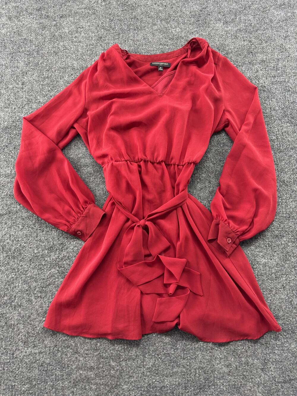 Banana Republic Romper Womens M Red Long Sleeve Tie Waist V Neck Belted
